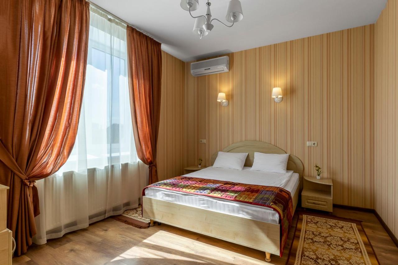 Гостиница Siesta Киев Sofiivska Borshchahivka Eksteriør billede