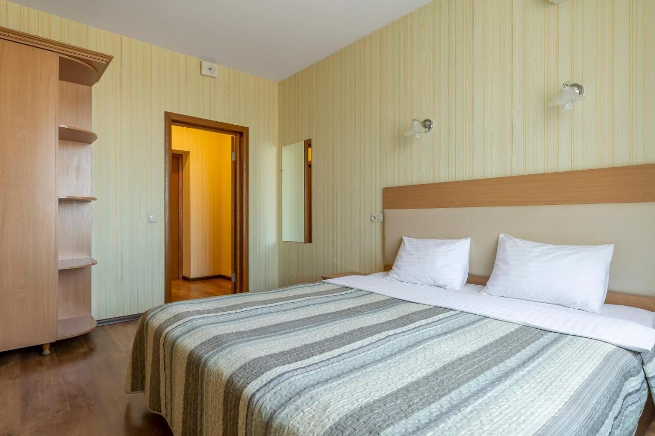 Гостиница Siesta Киев Sofiivska Borshchahivka Eksteriør billede
