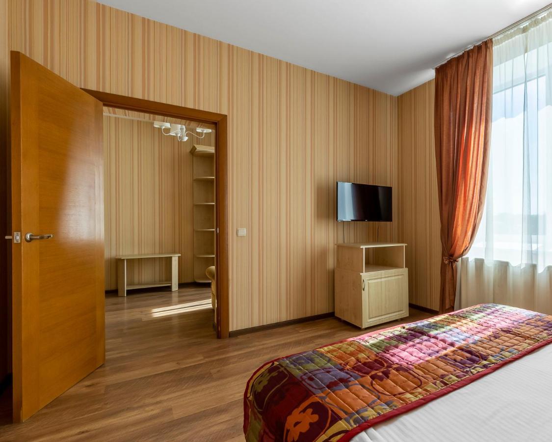 Гостиница Siesta Киев Sofiivska Borshchahivka Eksteriør billede