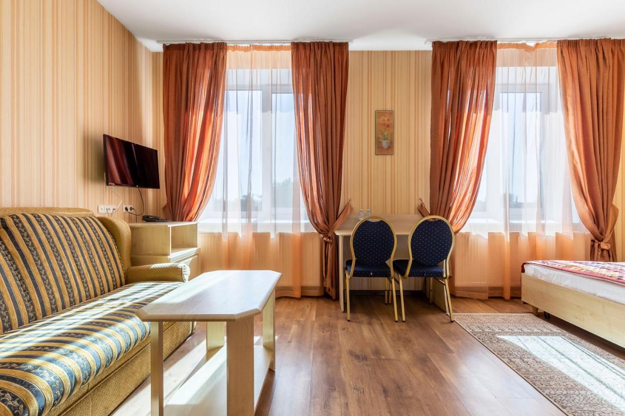 Гостиница Siesta Киев Sofiivska Borshchahivka Eksteriør billede